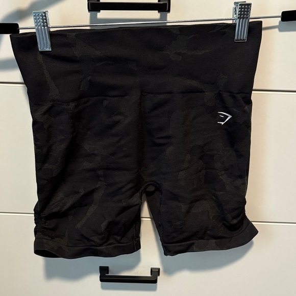 Gymshark Black Camouflage Biker Shorts - Picture 1 of 2